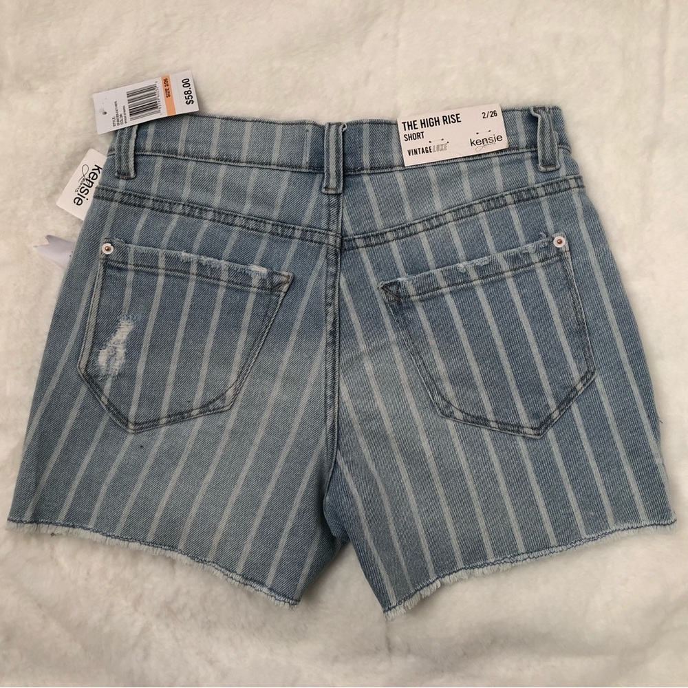 KENSIE JEANS VINTAGE LUXE NWT THE HIGH RISE SHORT SIZE 2/26 STRIPED DENIM - Picture 2 of 16